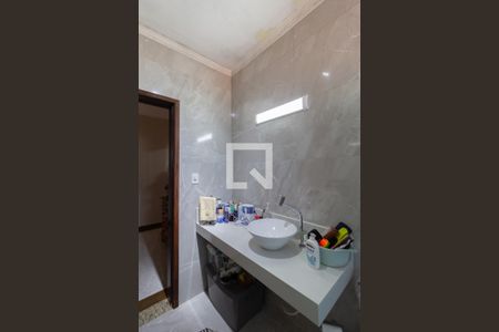 Casa à venda com 150m², 2 quartos e 3 vagas Casa à venda com 150m², 2 quartos e 3 vagasBanheiro