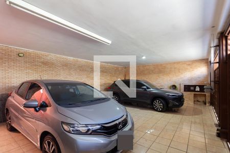 Casa à venda com 150m², 2 quartos e 3 vagas Casa à venda com 150m², 2 quartos e 3 vagasGaragem