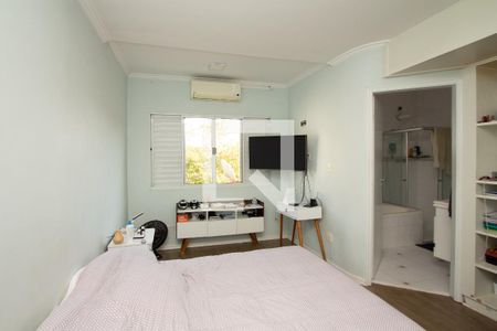 Casa à venda com 320m², 3 quartos e 2 vagas Casa à venda com 320m², 3 quartos e 2 vagasSuíte 3