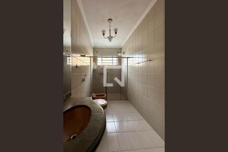 Casa à venda com 420m², 5 quartos e 6 vagasBanheiro