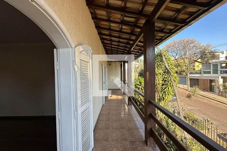 Casa à venda com 420m², 5 quartos e 6 vagasSacada