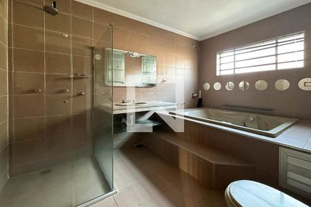 Casa à venda com 420m², 5 quartos e 6 vagasBanheiro
