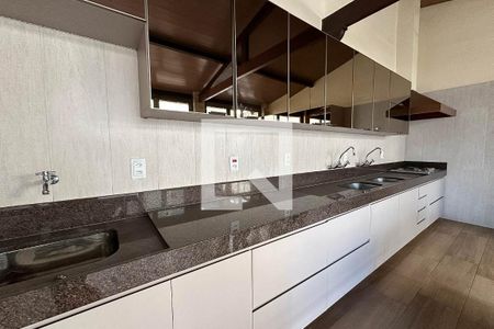 Casa à venda com 420m², 5 quartos e 6 vagasCozinha