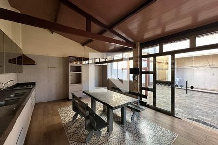 Casa à venda com 420m², 5 quartos e 6 vagasCozinha