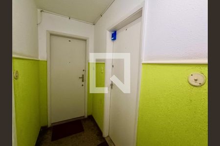 Studio para alugar com 20m², 1 quarto e sem vagaHall com Lockbox instalado na porta.