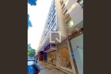 Studio para alugar com 20m², 1 quarto e sem vagaFachada com cartaz QA