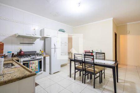 Casa à venda com 240m², 3 quartos e 2 vagas Casa à venda com 240m², 3 quartos e 2 vagasCozinha