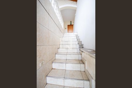 Casa à venda com 240m², 3 quartos e 2 vagas Casa à venda com 240m², 3 quartos e 2 vagasEntrada