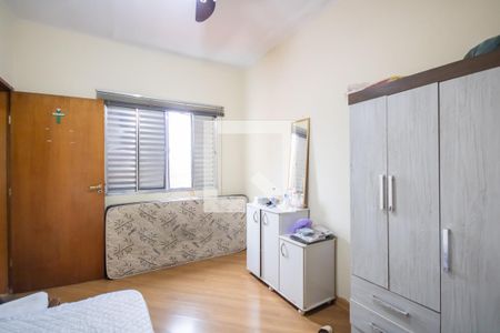 Casa à venda com 240m², 3 quartos e 2 vagas Casa à venda com 240m², 3 quartos e 2 vagasQuarto 3