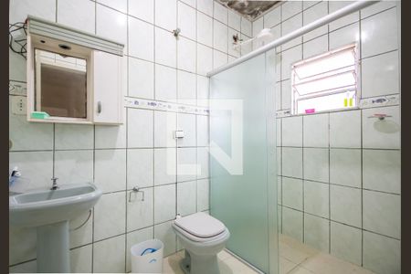 Casa à venda com 240m², 3 quartos e 2 vagas Casa à venda com 240m², 3 quartos e 2 vagasBanheiro 2