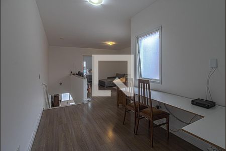 Casa à venda com 237m², 3 quartos e 4 vagas Casa à venda com 237m², 3 quartos e 4 vagassala de tv