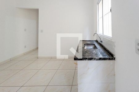Casa para alugar com 50m², 2 quartos e 1 vaga Casa para alugar com 50m², 2 quartos e 1 vagaCozinha