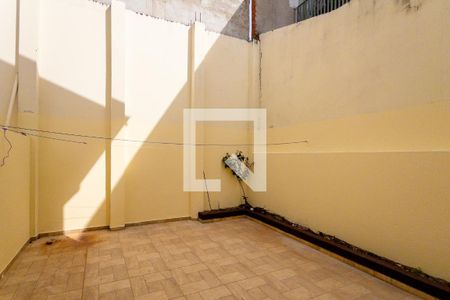 Casa para alugar com 50m², 2 quartos e 1 vaga Casa para alugar com 50m², 2 quartos e 1 vagaQuintal