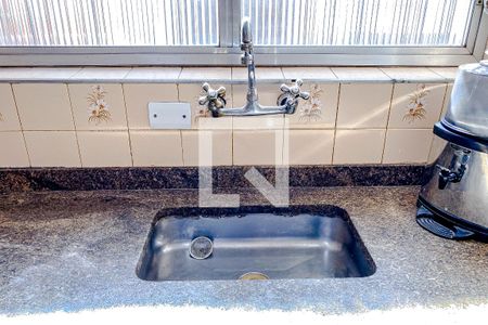 Casa para alugar com 108m², 2 quartos e 2 vagasCozinha