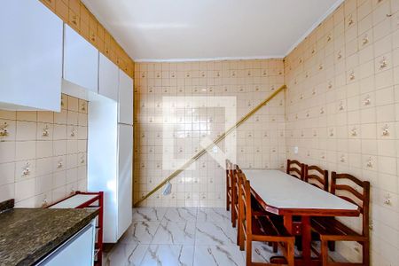 Casa para alugar com 108m², 2 quartos e 2 vagasCozinha