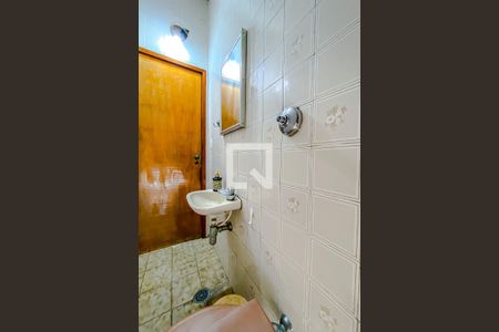 Casa para alugar com 108m², 2 quartos e 2 vagasLavabo