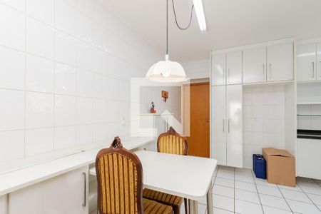 Apartamento para alugar com 104m², 4 quartos e 2 vagasCozinha
