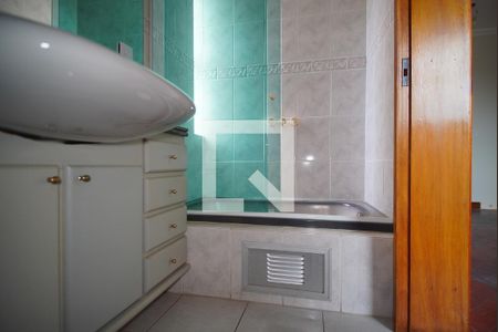 Apartamento à venda com 162m², 4 quartos e 2 vagasBanheiro da Suíte