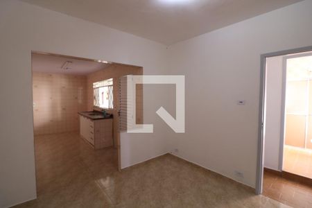 Sala de casa para alugar com 2 quartos, 90m² em Jardim Nove de Julho, São Paulo