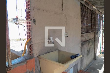 Casa para alugar com 45m², 2 quartos e 1 vagaÁrea de Serviço/ Garagem
