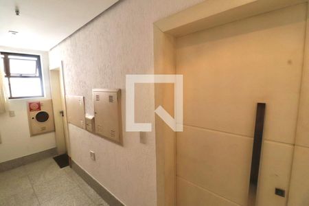 Apartamento para alugar com 242m², 4 quartos e 3 vagasEntrada Social e Serviço