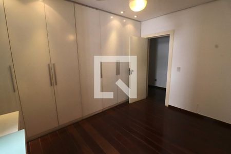 Apartamento para alugar com 242m², 4 quartos e 3 vagasQuarto 2