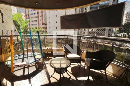 Apartamento para alugar com 242m², 4 quartos e 3 vagasVaranda 2