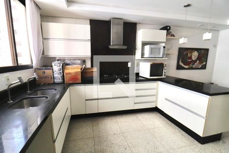 Apartamento para alugar com 242m², 4 quartos e 3 vagasCozinha