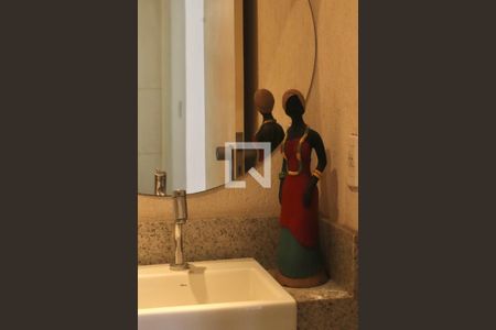 Apartamento para alugar com 242m², 4 quartos e 3 vagasLavabo