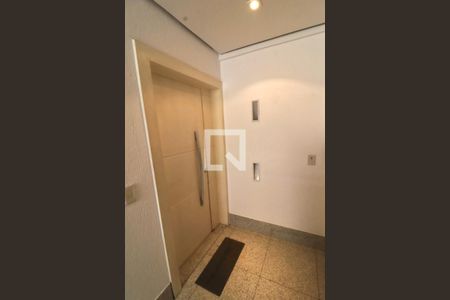 Apartamento para alugar com 242m², 4 quartos e 3 vagasPorta de entrada