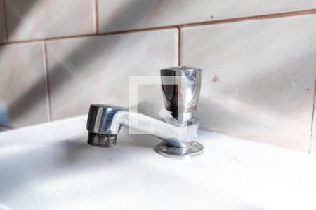 Casa para alugar com 40m², 2 quartos e sem vagaBanheiro - torneira