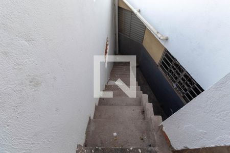 Casa para alugar com 40m², 2 quartos e sem vagaEscada