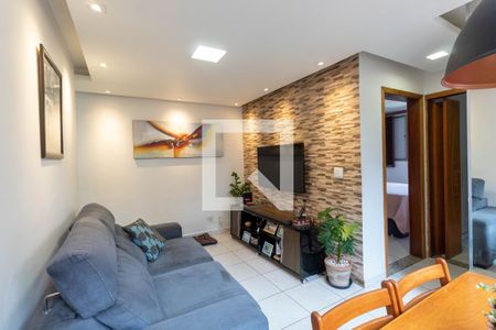 Sala de apartamento para alugar com 2 quartos, 55m² em Vila Sílvia, São Paulo