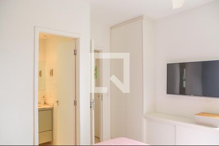 Apartamento à venda com 81m², 3 quartos e 2 vagas Apartamento à venda com 81m², 3 quartos e 2 vagasQuarto Suíte