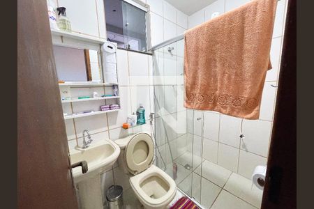 Casa à venda com 250m², 6 quartos e 8 vagasQuarto 2