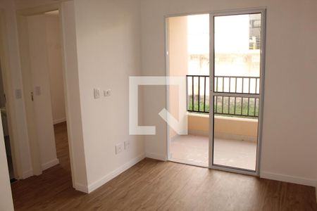 Sala de apartamento para alugar com 2 quartos, 44m² em Jardim da Glória, Cotia