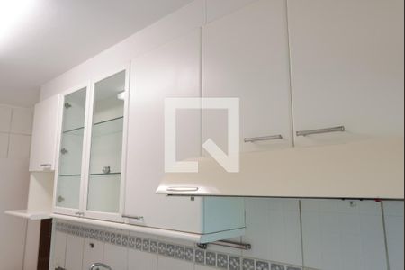 Apartamento à venda com 130m², 3 quartos e 1 vagaCozinha - Armários