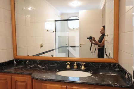 Apartamento à venda com 130m², 3 quartos e 1 vagaBanheiro da Suíte