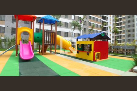 Apartamento à venda com 33m², 1 quarto e sem vaga Apartamento à venda com 33m², 1 quarto e sem vagaÁrea comum - Playground