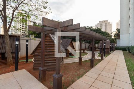 Apartamento à venda com 342m², 4 quartos e 4 vagas Apartamento à venda com 342m², 4 quartos e 4 vagasPlayground