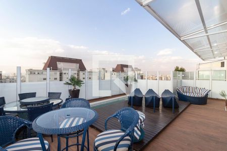 Apartamento à venda com 342m², 4 quartos e 4 vagas Apartamento à venda com 342m², 4 quartos e 4 vagasÁrea da Piscina Privativa