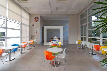 Apartamento à venda com 342m², 4 quartos e 4 vagas Apartamento à venda com 342m², 4 quartos e 4 vagasÁrea Comum