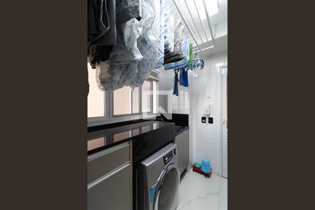 Apartamento à venda com 342m², 4 quartos e 4 vagas Apartamento à venda com 342m², 4 quartos e 4 vagasÁrea de Serviço