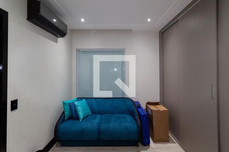 Apartamento à venda com 342m², 4 quartos e 4 vagas Apartamento à venda com 342m², 4 quartos e 4 vagasSuíte 2