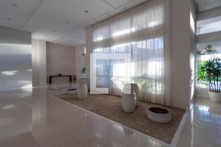 Apartamento à venda com 342m², 4 quartos e 4 vagas Apartamento à venda com 342m², 4 quartos e 4 vagasHall Social