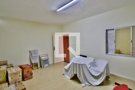 Casa à venda com 227m², 4 quartos e 2 vagas Casa à venda com 227m², 4 quartos e 2 vagasÁrea comum