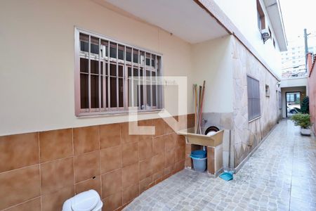 Casa à venda com 227m², 4 quartos e 2 vagas Casa à venda com 227m², 4 quartos e 2 vagasQuintal