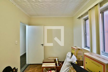 Casa à venda com 227m², 4 quartos e 2 vagas Casa à venda com 227m², 4 quartos e 2 vagasQuarto 4