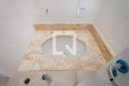 Apartamento à venda com 57m², 2 quartos e 1 vagaBanheiro do quarto 2