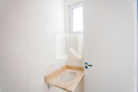 Apartamento à venda com 57m², 2 quartos e 1 vagaBanheiro do quarto 2